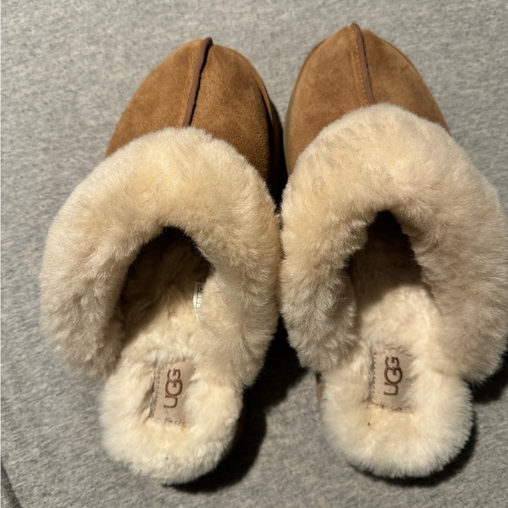 Platform ugg slipper